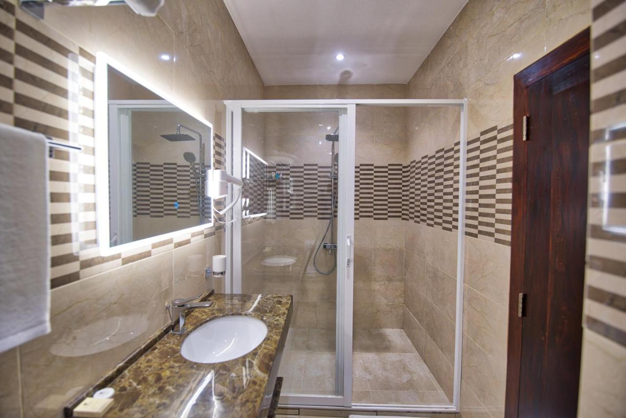 Viveka Hotel Colombo Kalubowila West エクステリア 写真