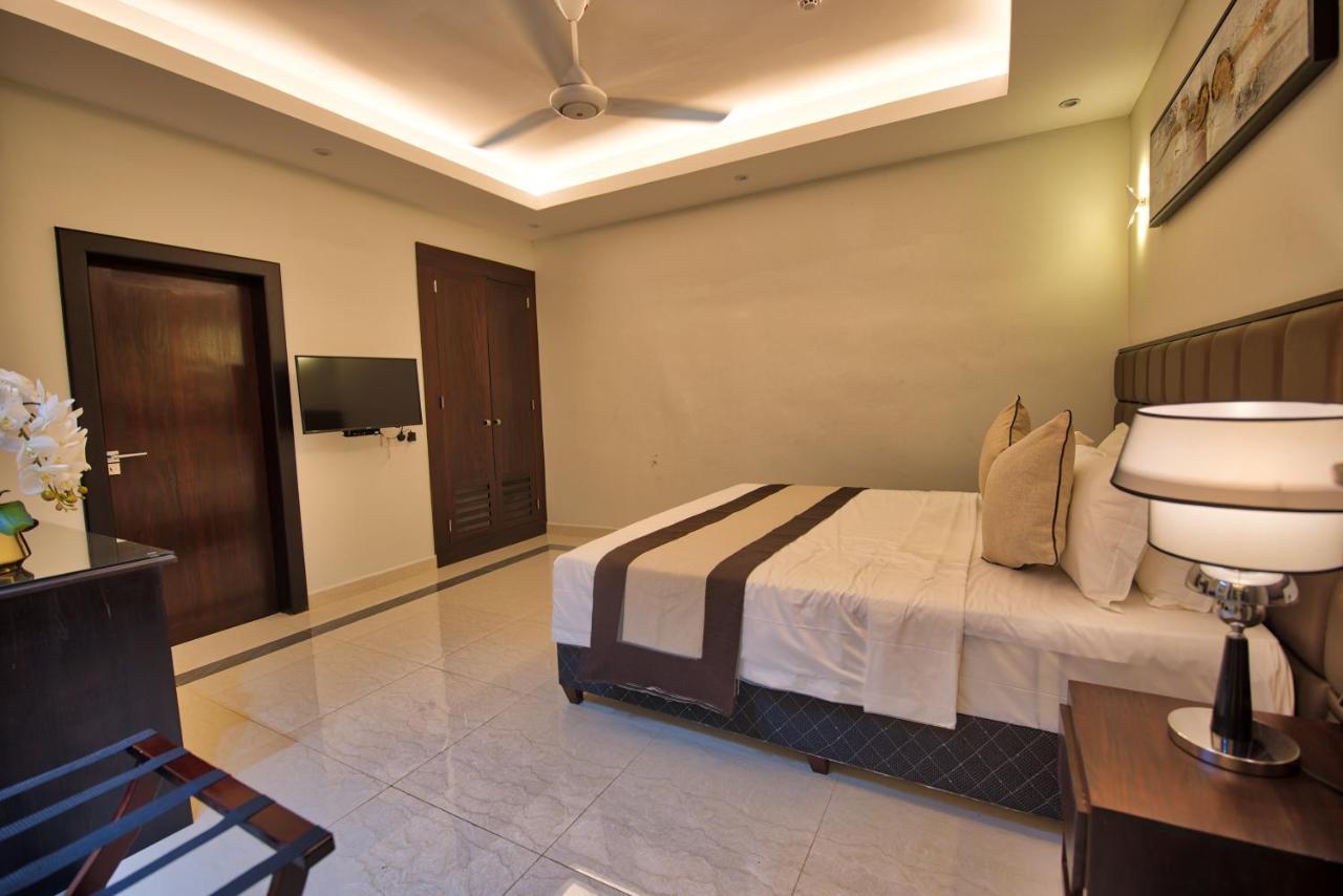 Viveka Hotel Colombo Kalubowila West エクステリア 写真